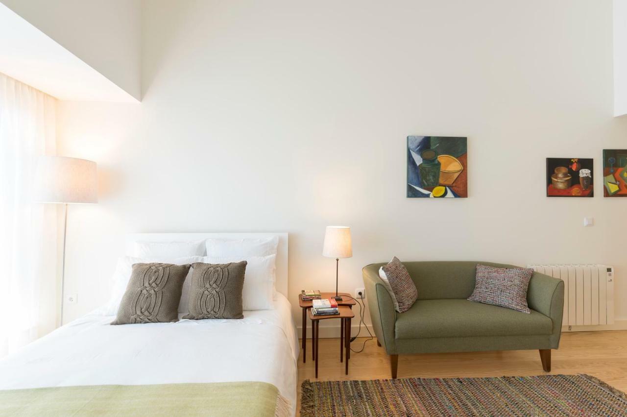 Bright Downtown Apartment Porto Exterior photo