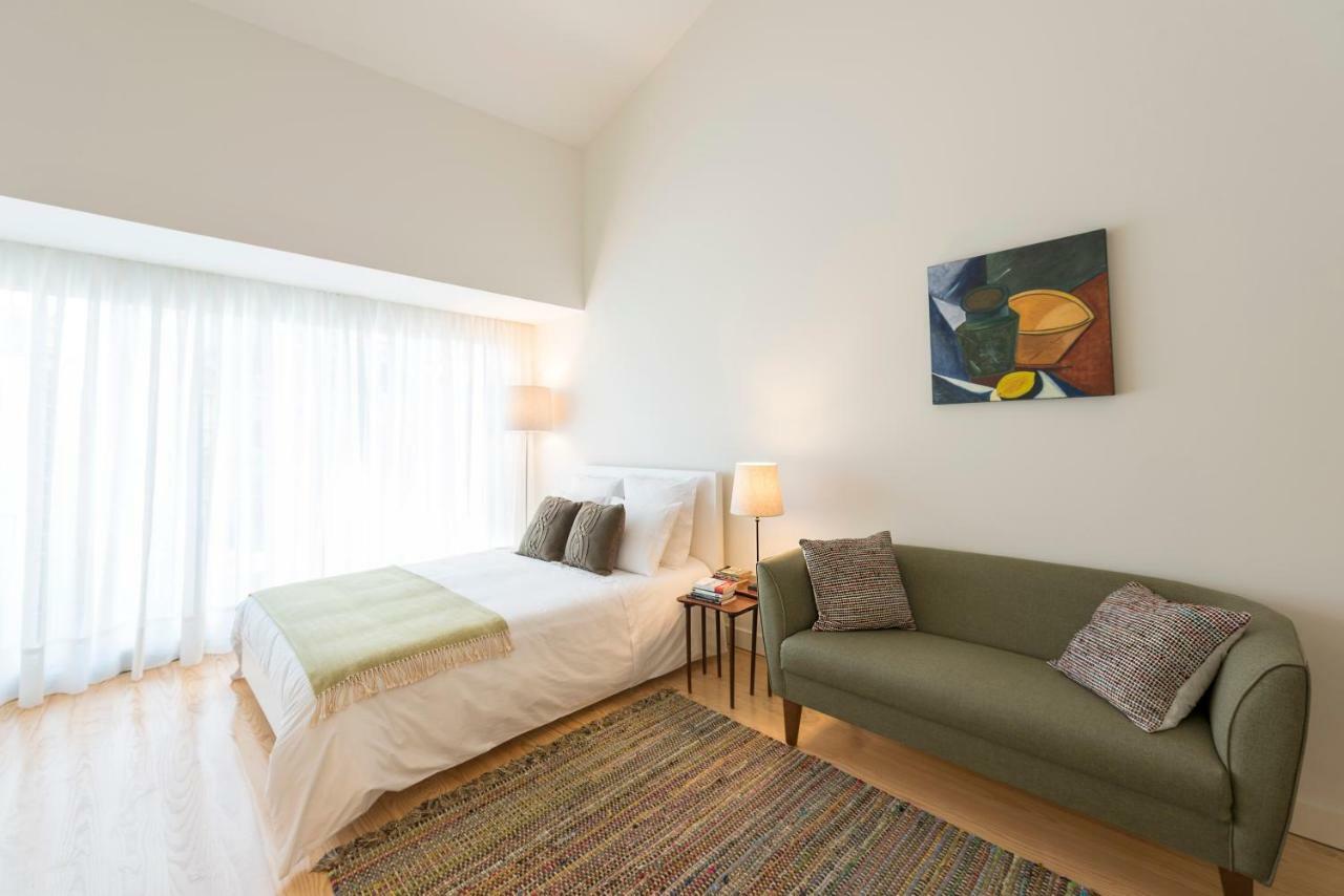 Bright Downtown Apartment Porto Exterior photo